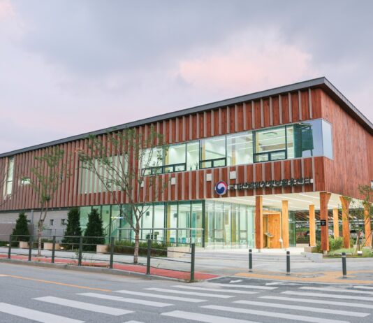 산불 피해목, 공공 목조건축물로 되살아나다!